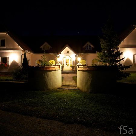 Szentgotthárd Hotel Zsida מראה חיצוני תמונה
